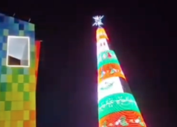 Tecnoglass encendió el árbol navideño más alto de Colombia